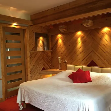 Hotel La Meuniere 3*